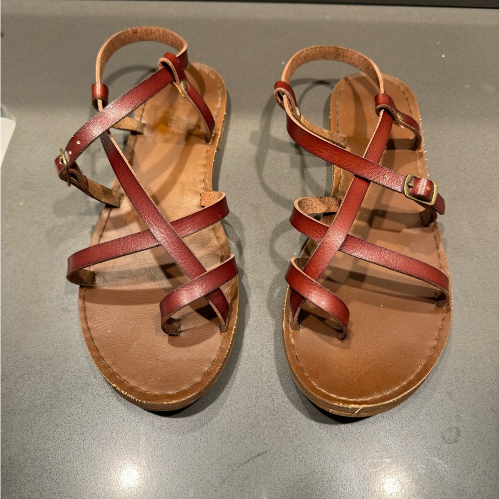 Universal Thread sandals